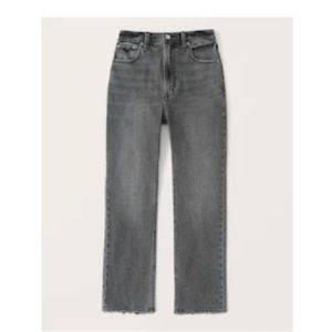 Abercrombie & Fitch Women's Ultra High Rise Ankle Straight Jeans, 0 short